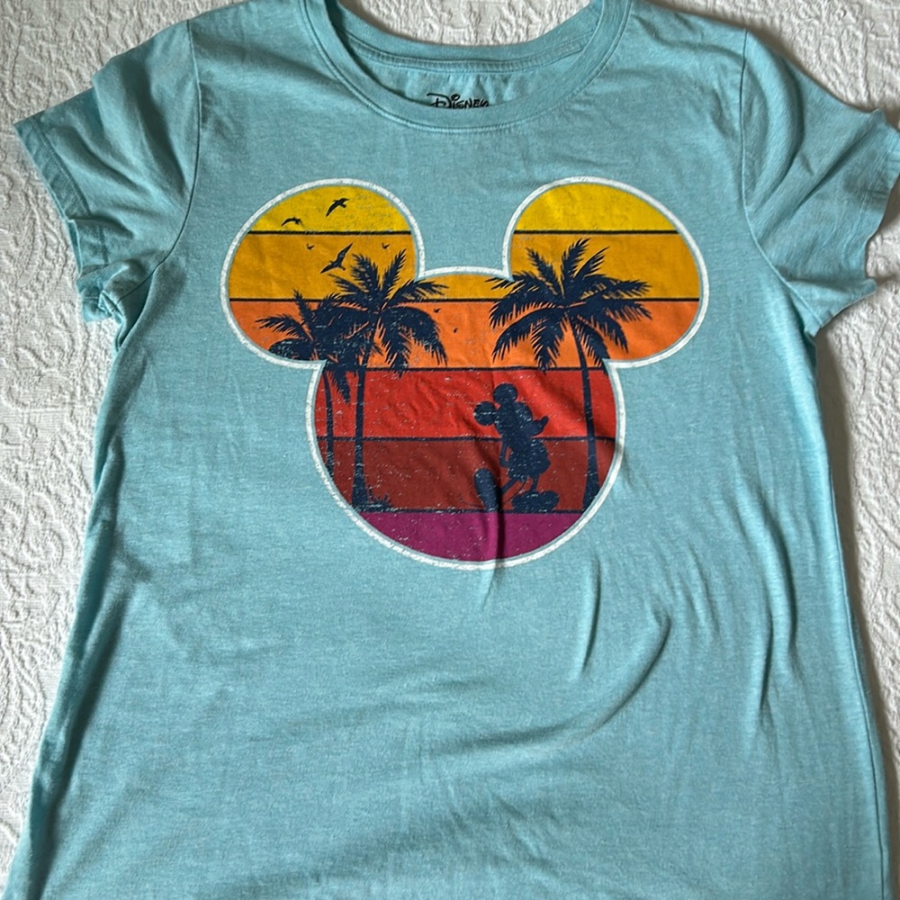 Disney summer vibes tshirt- womens S